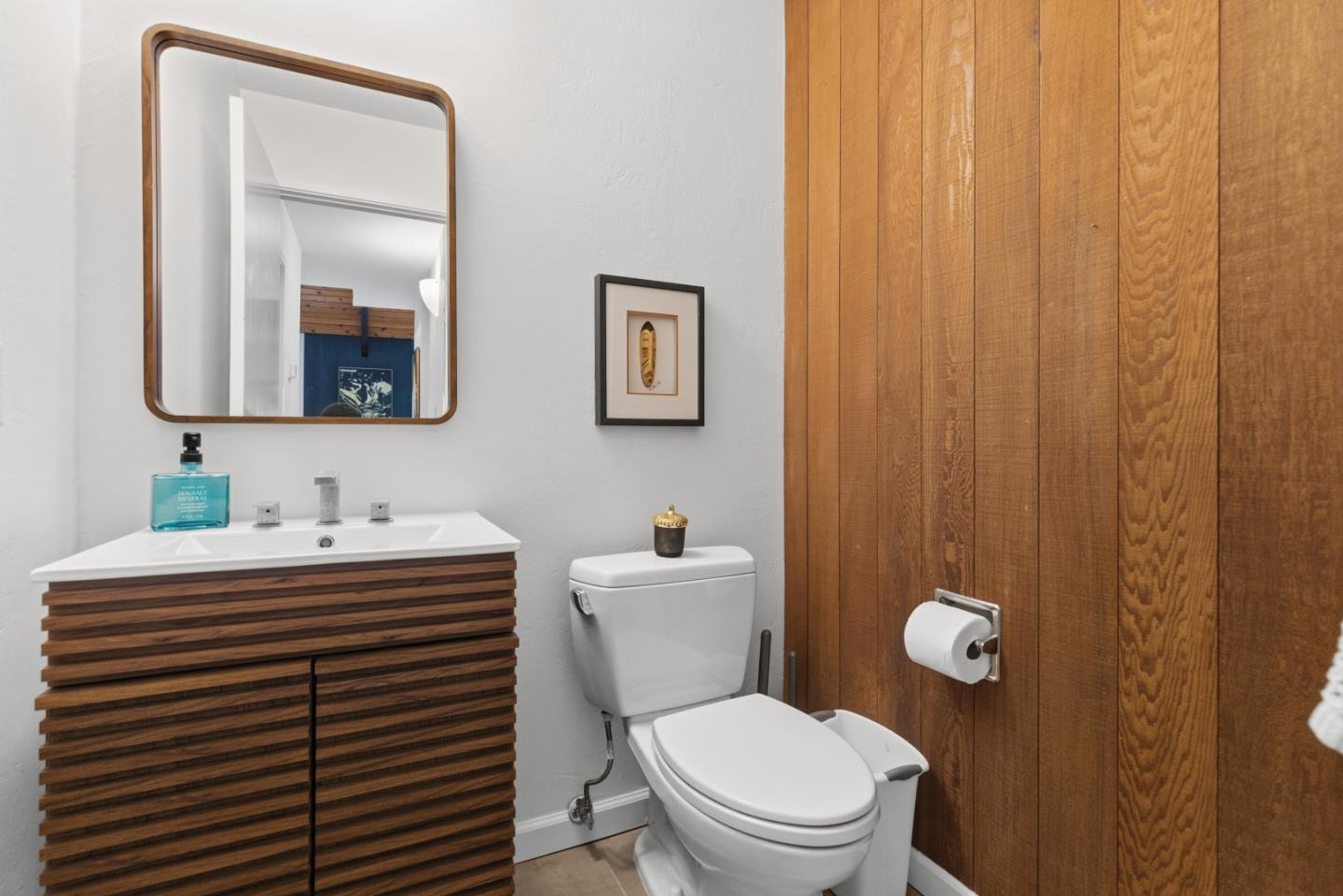 Detail Gallery Image 26 of 38 For 2343 Arrowhead Dr, Oakland,  CA 94611 - 3 Beds | 2/1 Baths