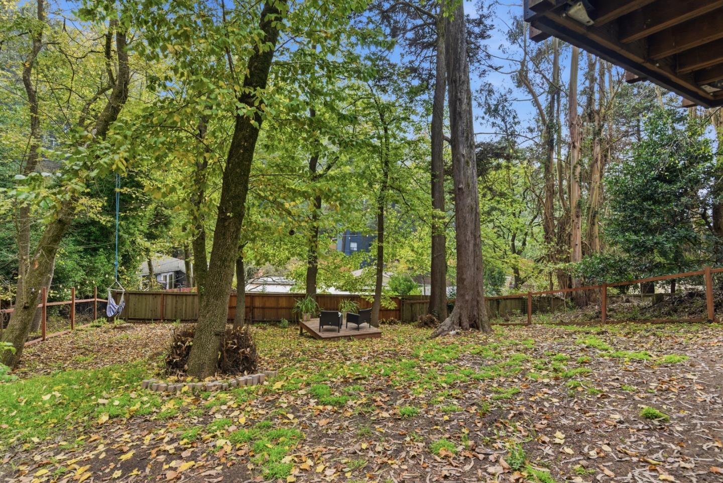 Detail Gallery Image 33 of 38 For 2343 Arrowhead Dr, Oakland,  CA 94611 - 3 Beds | 2/1 Baths