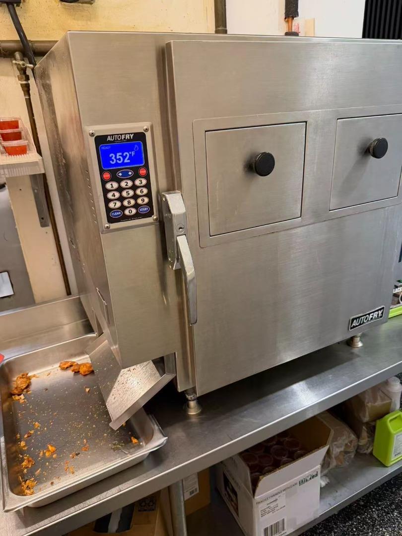 Detail Gallery Image 6 of 6 For B St, Hayward,  CA 94541 - – Beds | – Baths