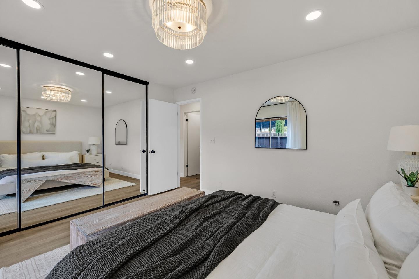 Detail Gallery Image 20 of 32 For 205 Red Oak Dr #M,  Sunnyvale,  CA 94086 - 2 Beds | 1 Baths