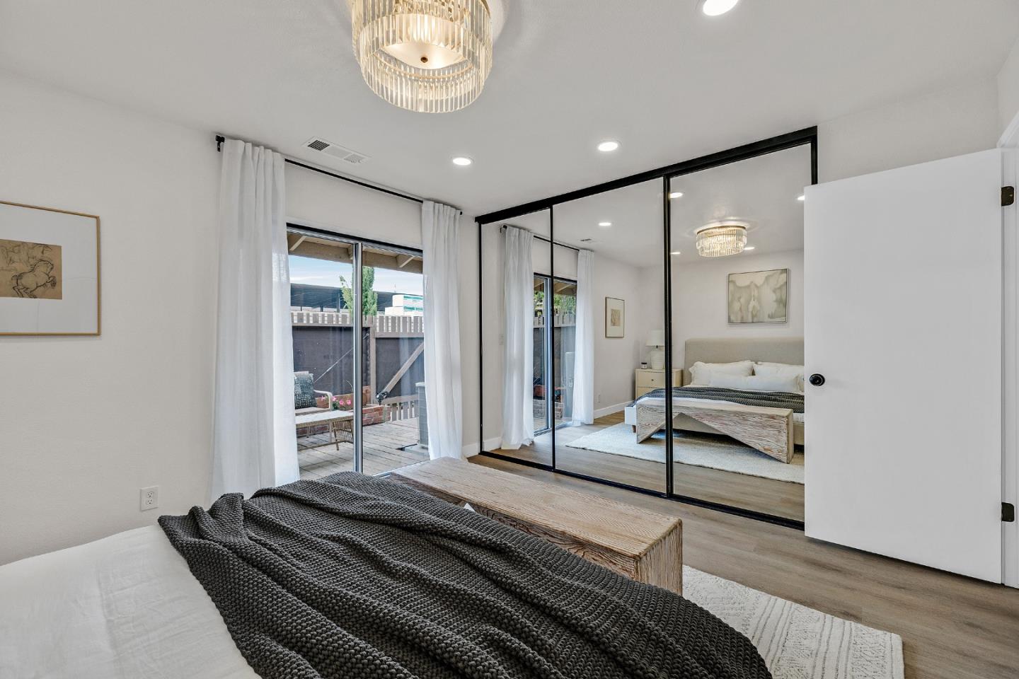 Detail Gallery Image 21 of 32 For 205 Red Oak Dr #M,  Sunnyvale,  CA 94086 - 2 Beds | 1 Baths