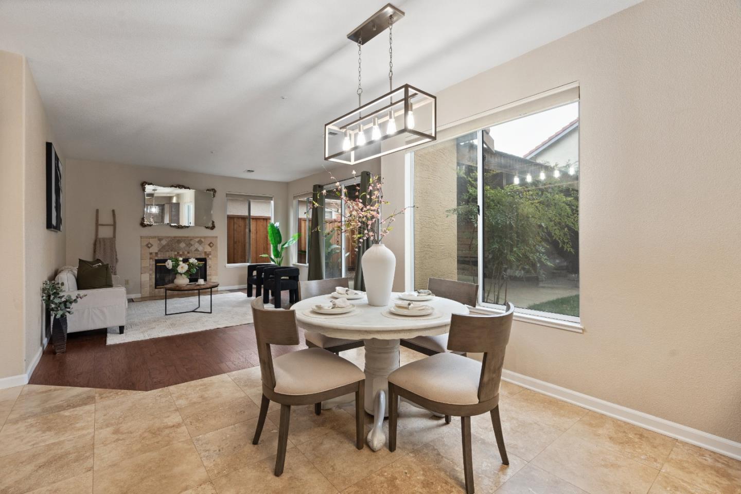 Detail Gallery Image 22 of 60 For 1258 De Cunha Ct, Salinas,  CA 93906 - 5 Beds | 3 Baths