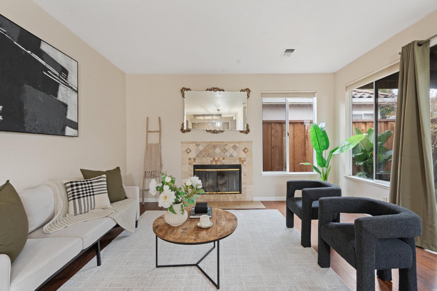 Detail Gallery Image 25 of 60 For 1258 De Cunha Ct, Salinas,  CA 93906 - 5 Beds | 3 Baths