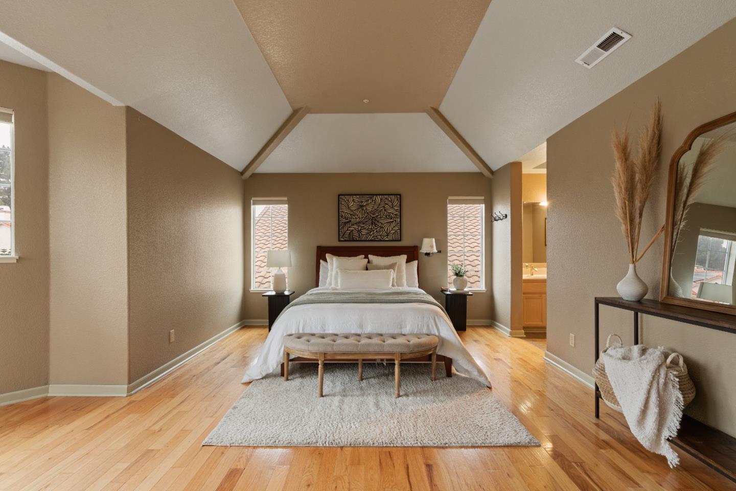 Detail Gallery Image 36 of 60 For 1258 De Cunha Ct, Salinas,  CA 93906 - 5 Beds | 3 Baths