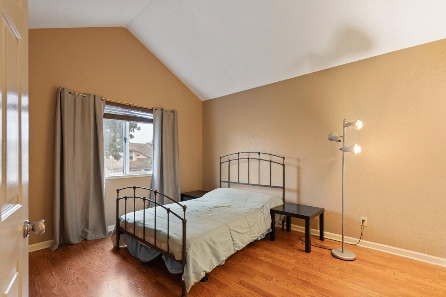 Detail Gallery Image 47 of 60 For 1258 De Cunha Ct, Salinas,  CA 93906 - 5 Beds | 3 Baths