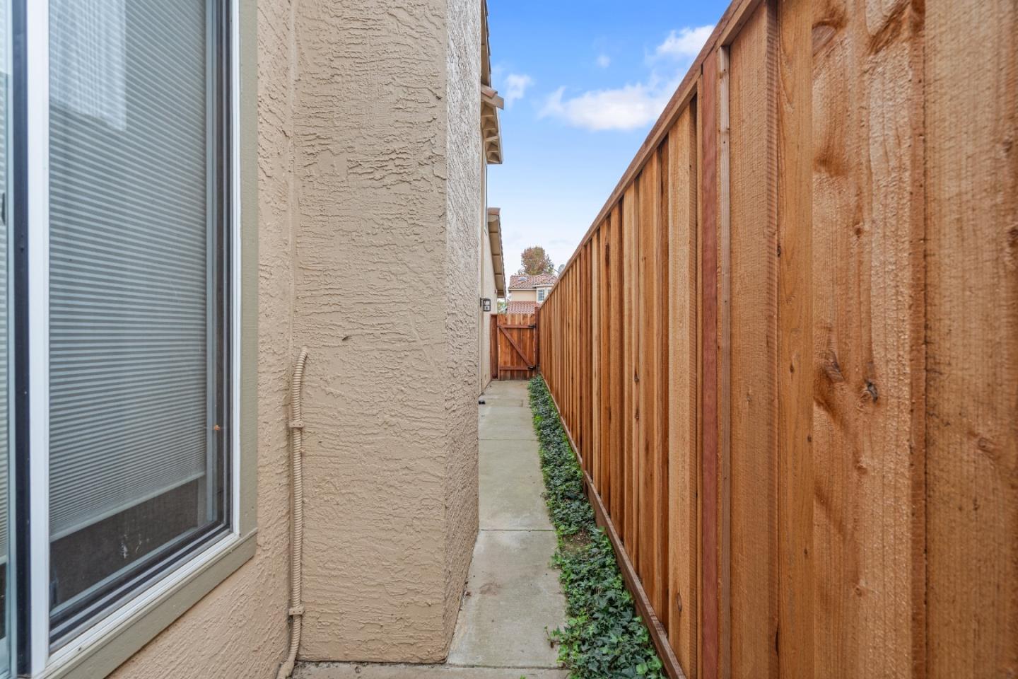 Detail Gallery Image 58 of 60 For 1258 De Cunha Ct, Salinas,  CA 93906 - 5 Beds | 3 Baths