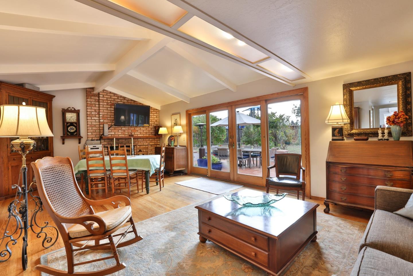 Detail Gallery Image 5 of 21 For 3772 Thrush Way, Santa Clara,  CA 95051 - 4 Beds | 2 Baths