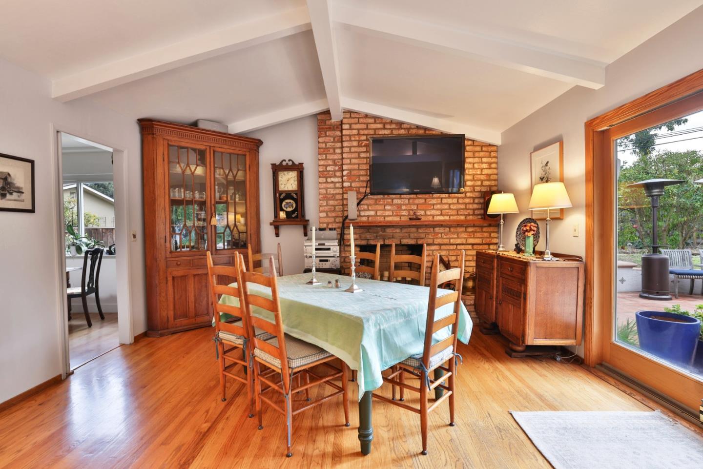 Detail Gallery Image 6 of 21 For 3772 Thrush Way, Santa Clara,  CA 95051 - 4 Beds | 2 Baths