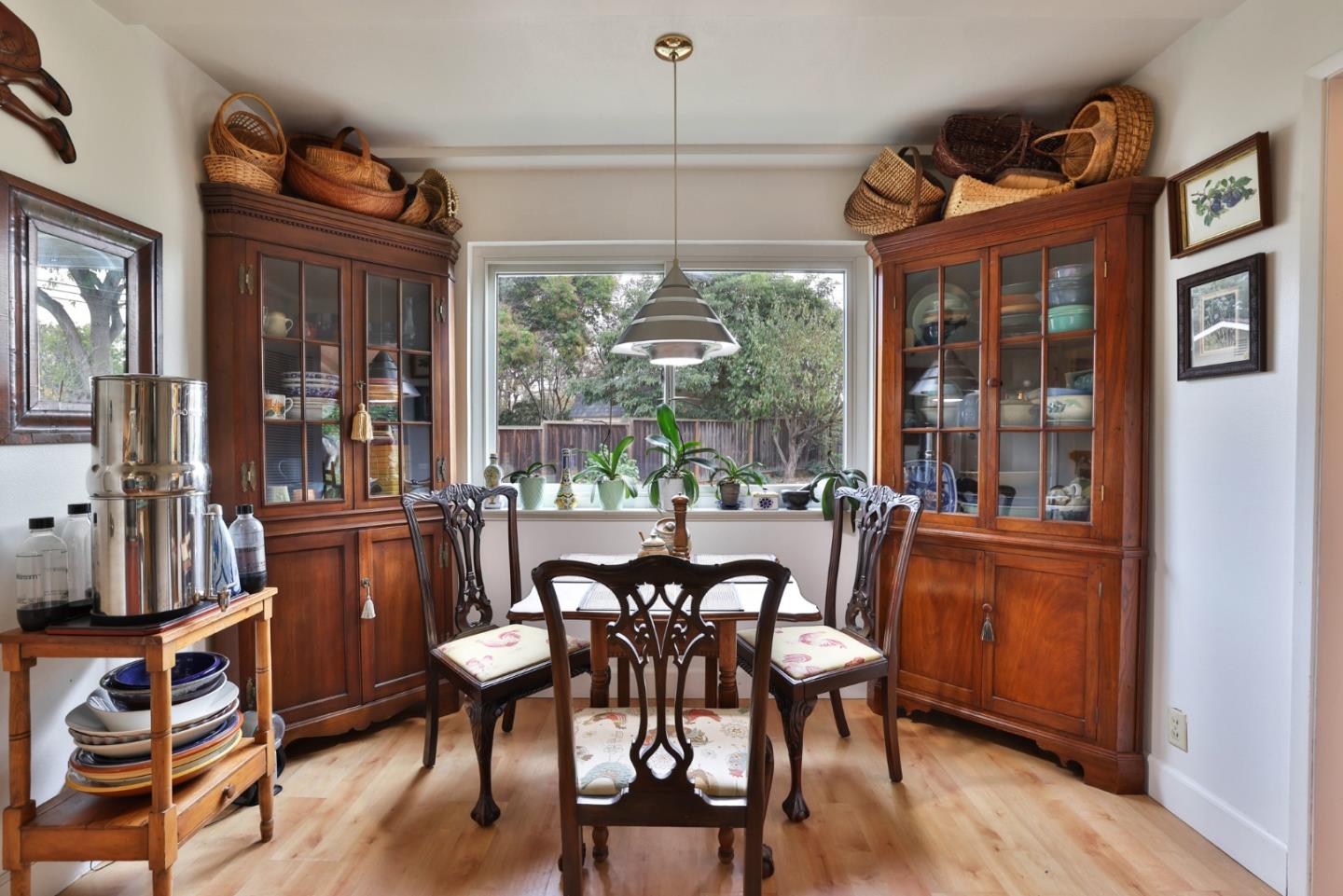 Detail Gallery Image 8 of 21 For 3772 Thrush Way, Santa Clara,  CA 95051 - 4 Beds | 2 Baths