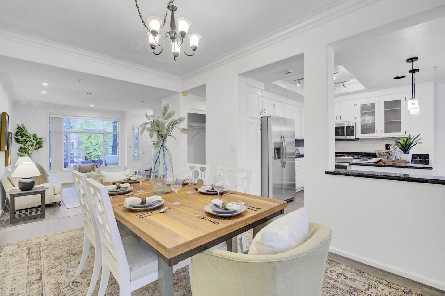 Detail Gallery Image 12 of 48 For 441 Camille Cir #13,  San Jose,  CA 95134 - 3 Beds | 2/1 Baths