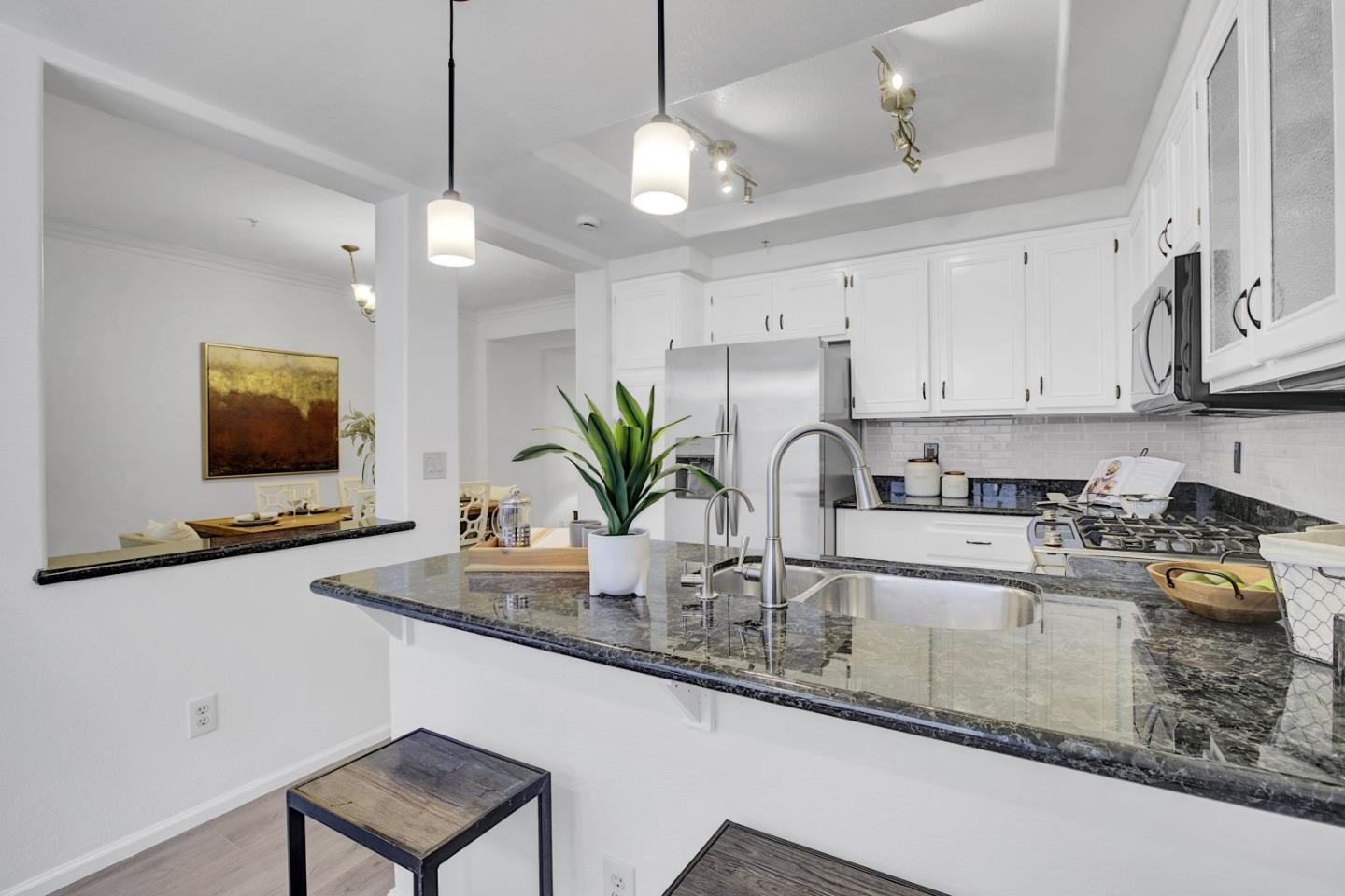 Detail Gallery Image 15 of 48 For 441 Camille Cir #13,  San Jose,  CA 95134 - 3 Beds | 2/1 Baths