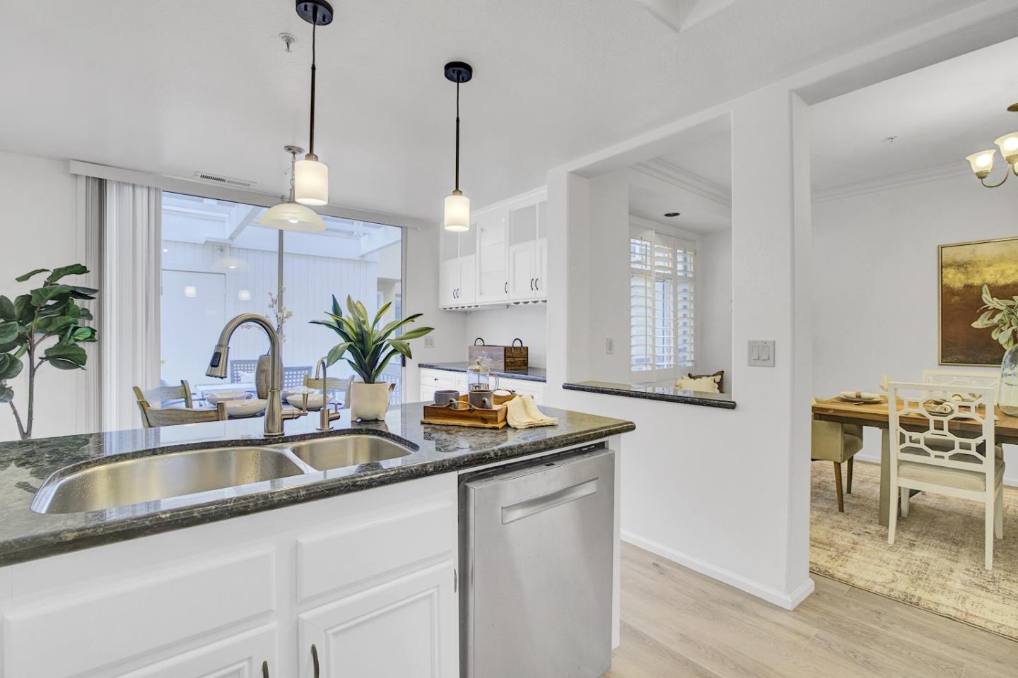 Detail Gallery Image 16 of 48 For 441 Camille Cir #13,  San Jose,  CA 95134 - 3 Beds | 2/1 Baths