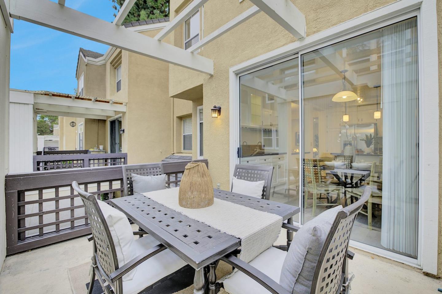 Detail Gallery Image 21 of 48 For 441 Camille Cir #13,  San Jose,  CA 95134 - 3 Beds | 2/1 Baths