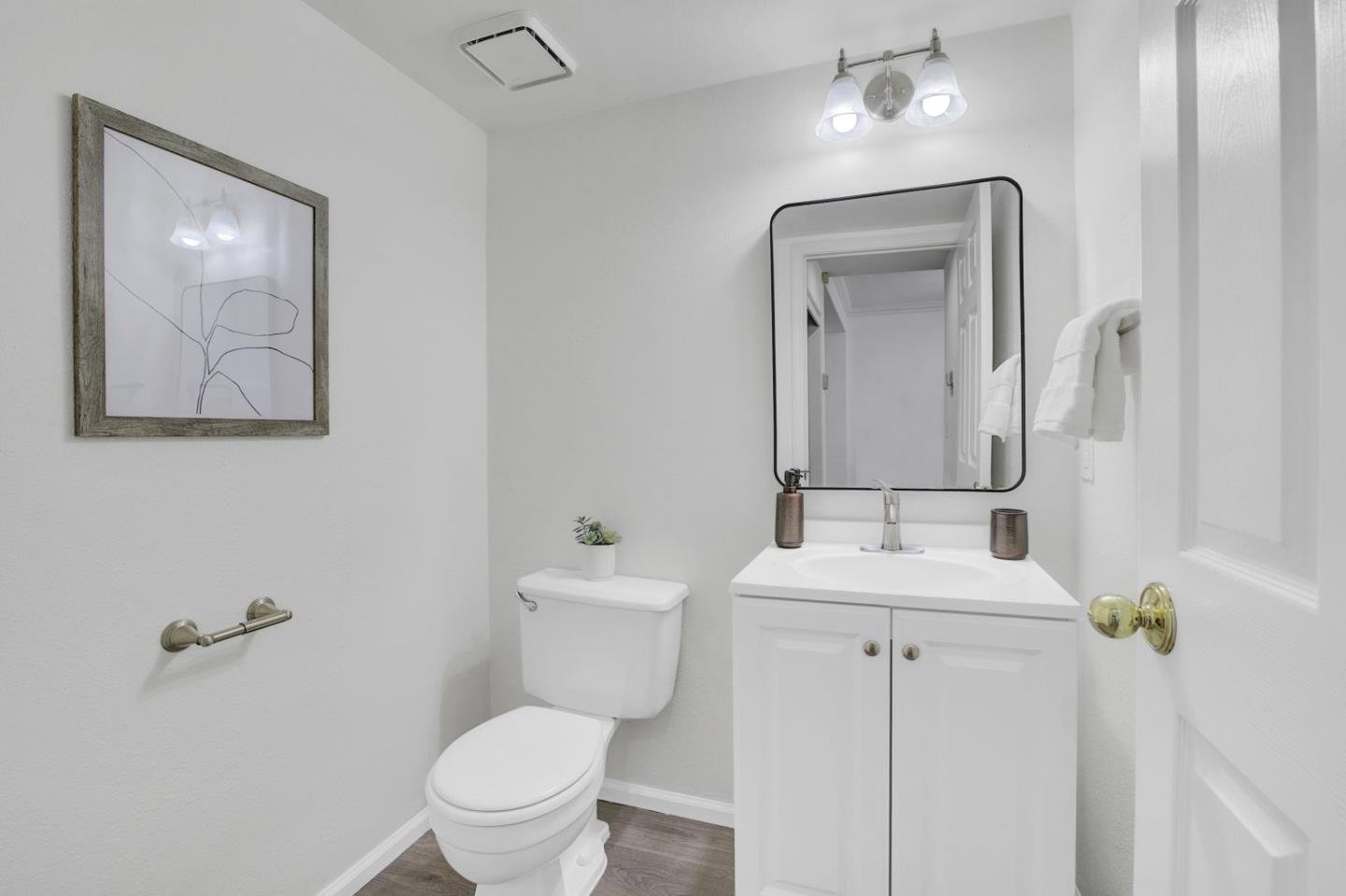 Detail Gallery Image 23 of 48 For 441 Camille Cir #13,  San Jose,  CA 95134 - 3 Beds | 2/1 Baths