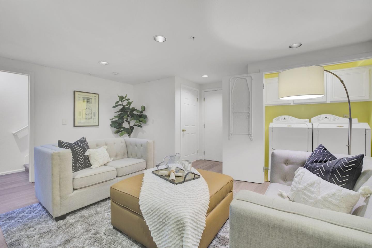 Detail Gallery Image 25 of 48 For 441 Camille Cir #13,  San Jose,  CA 95134 - 3 Beds | 2/1 Baths