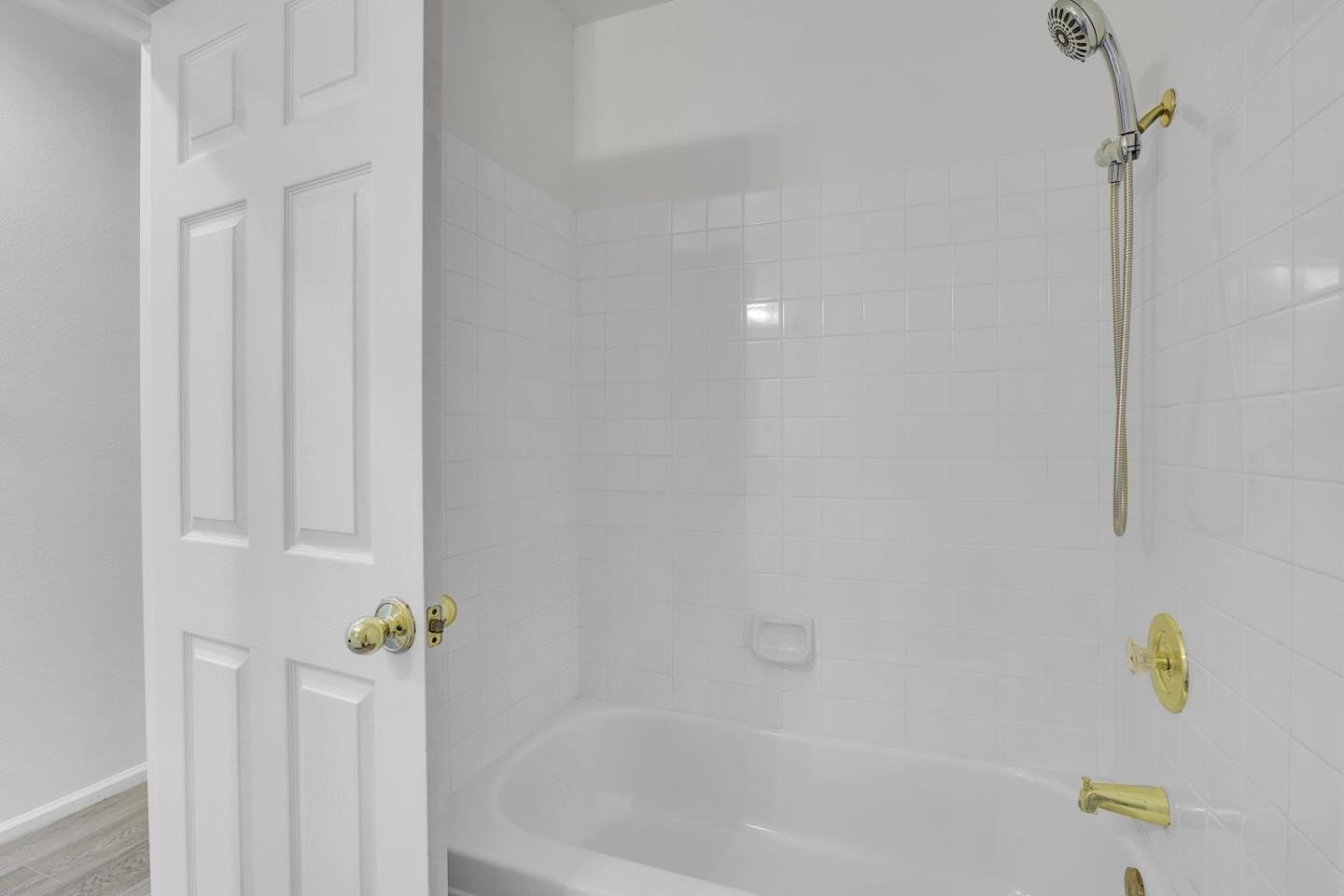 Detail Gallery Image 33 of 48 For 441 Camille Cir #13,  San Jose,  CA 95134 - 3 Beds | 2/1 Baths