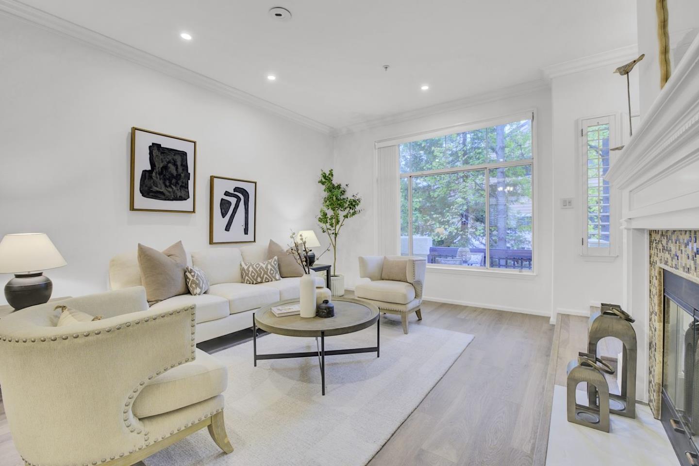 Detail Gallery Image 9 of 48 For 441 Camille Cir #13,  San Jose,  CA 95134 - 3 Beds | 2/1 Baths