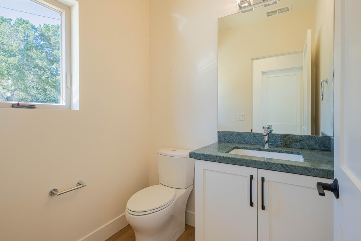 Detail Gallery Image 21 of 43 For 26131 Laureles Grade Rd, Carmel Valley,  CA 93924 - 3 Beds | 2/1 Baths