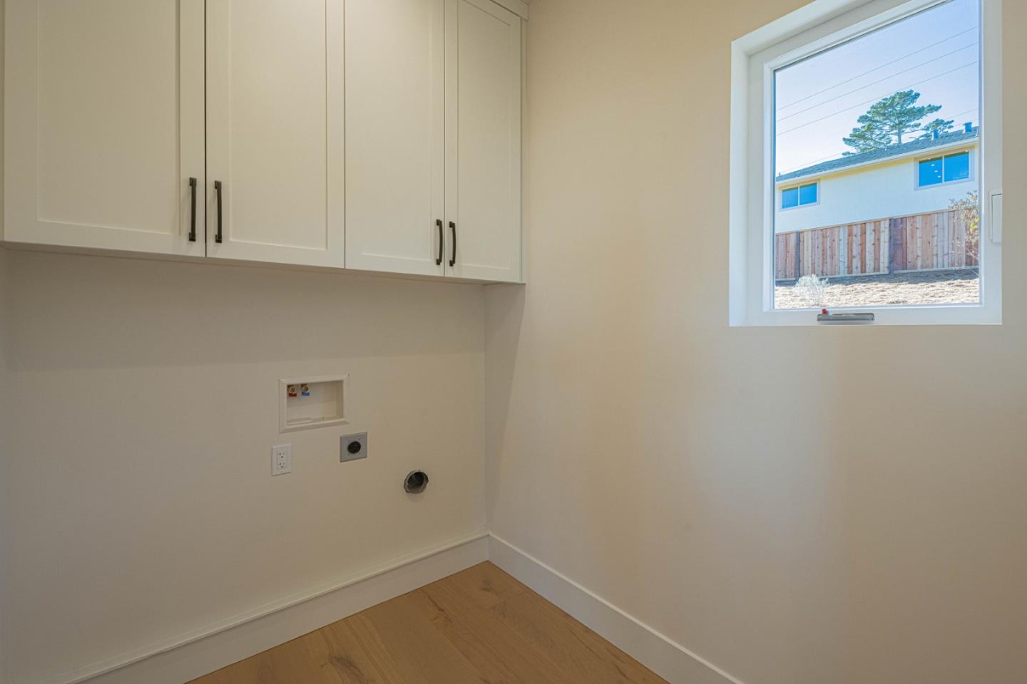 Detail Gallery Image 18 of 43 For 26135 Laureles Grade, Carmel Valley,  CA 93924 - 3 Beds | 2/1 Baths