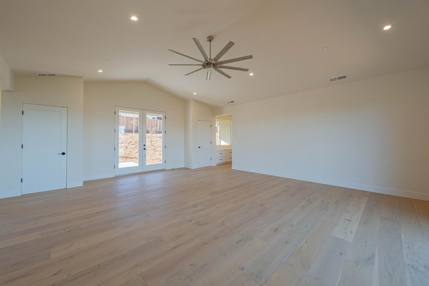 Detail Gallery Image 9 of 43 For 26135 Laureles Grade, Carmel Valley,  CA 93924 - 3 Beds | 2/1 Baths