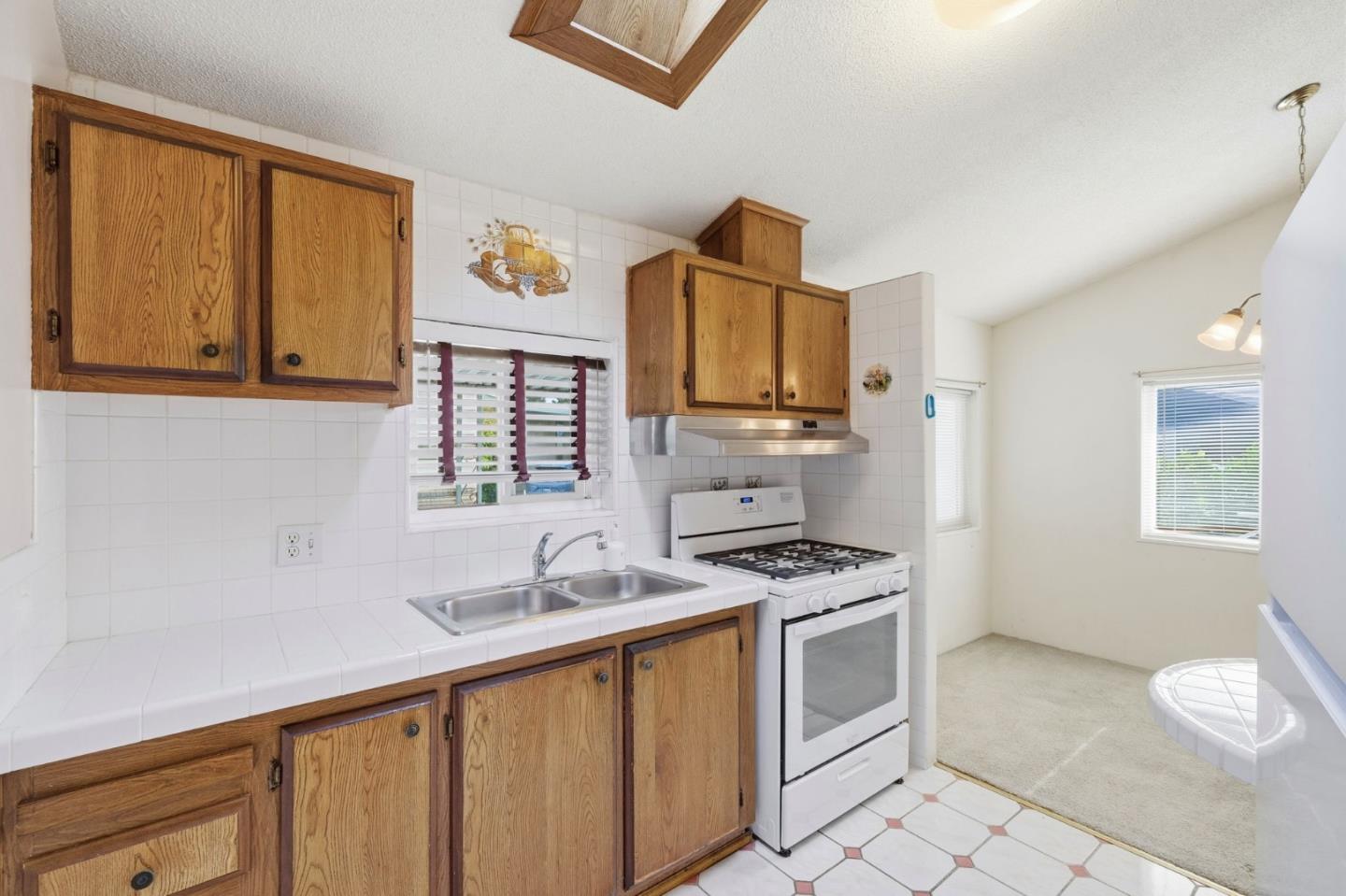 Detail Gallery Image 9 of 29 For 60 Wilson Way #162,  Milpitas,  CA 95035 - 2 Beds | 2 Baths