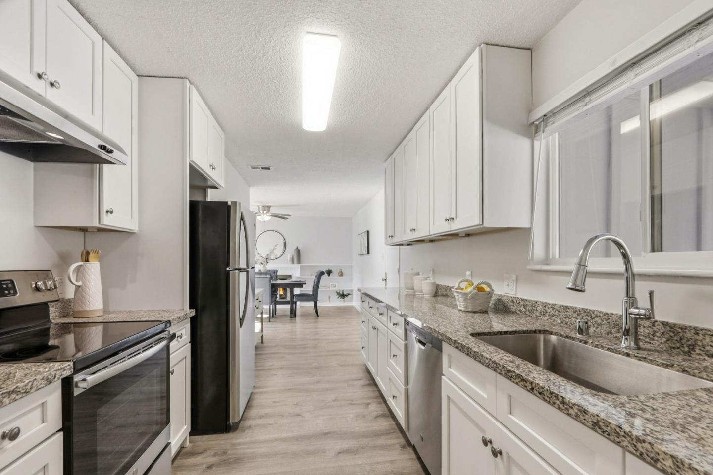 Detail Gallery Image 5 of 21 For 1598 Willowbrook Dr, San Jose,  CA 95118 - 4 Beds | 2 Baths