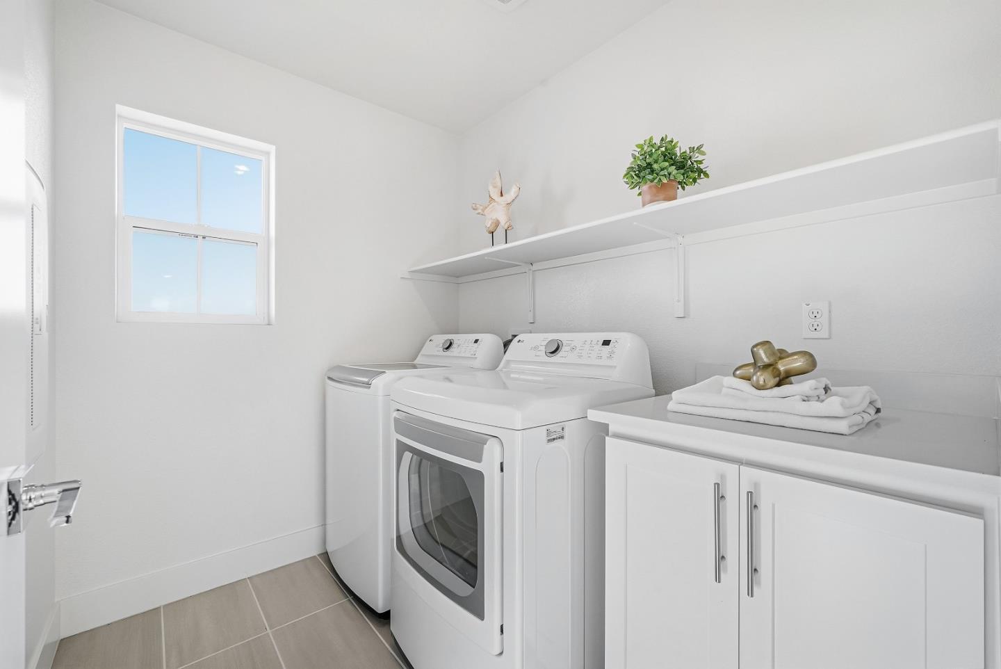 Detail Gallery Image 30 of 50 For 37119 Hickory St, Newark,  CA 94560 - 3 Beds | 3/1 Baths