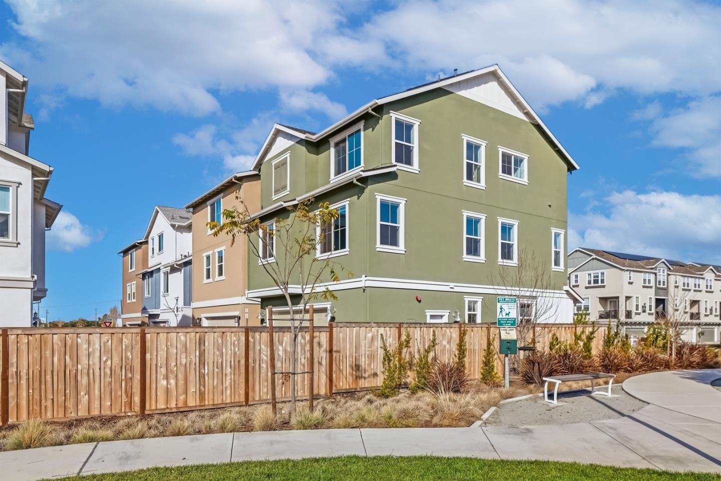 Detail Gallery Image 38 of 50 For 37119 Hickory St, Newark,  CA 94560 - 3 Beds | 3/1 Baths