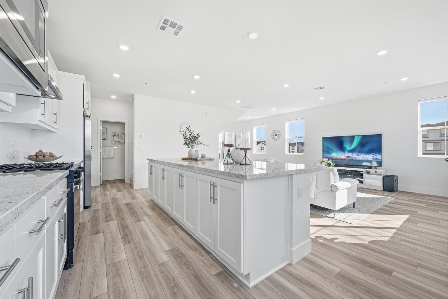 Detail Gallery Image 7 of 50 For 37119 Hickory St, Newark,  CA 94560 - 3 Beds | 3/1 Baths