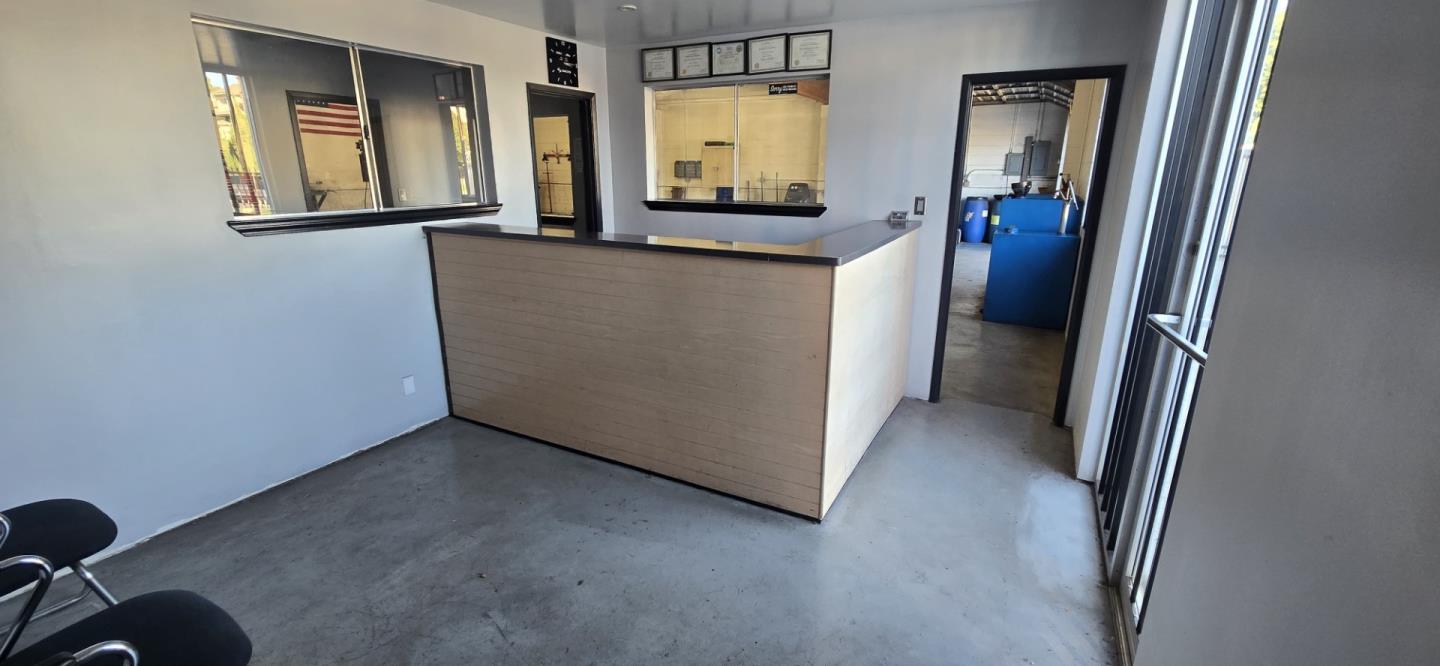 Detail Gallery Image 4 of 11 For 969 Second, San Jose,  CA 95112 - – Beds | – Baths