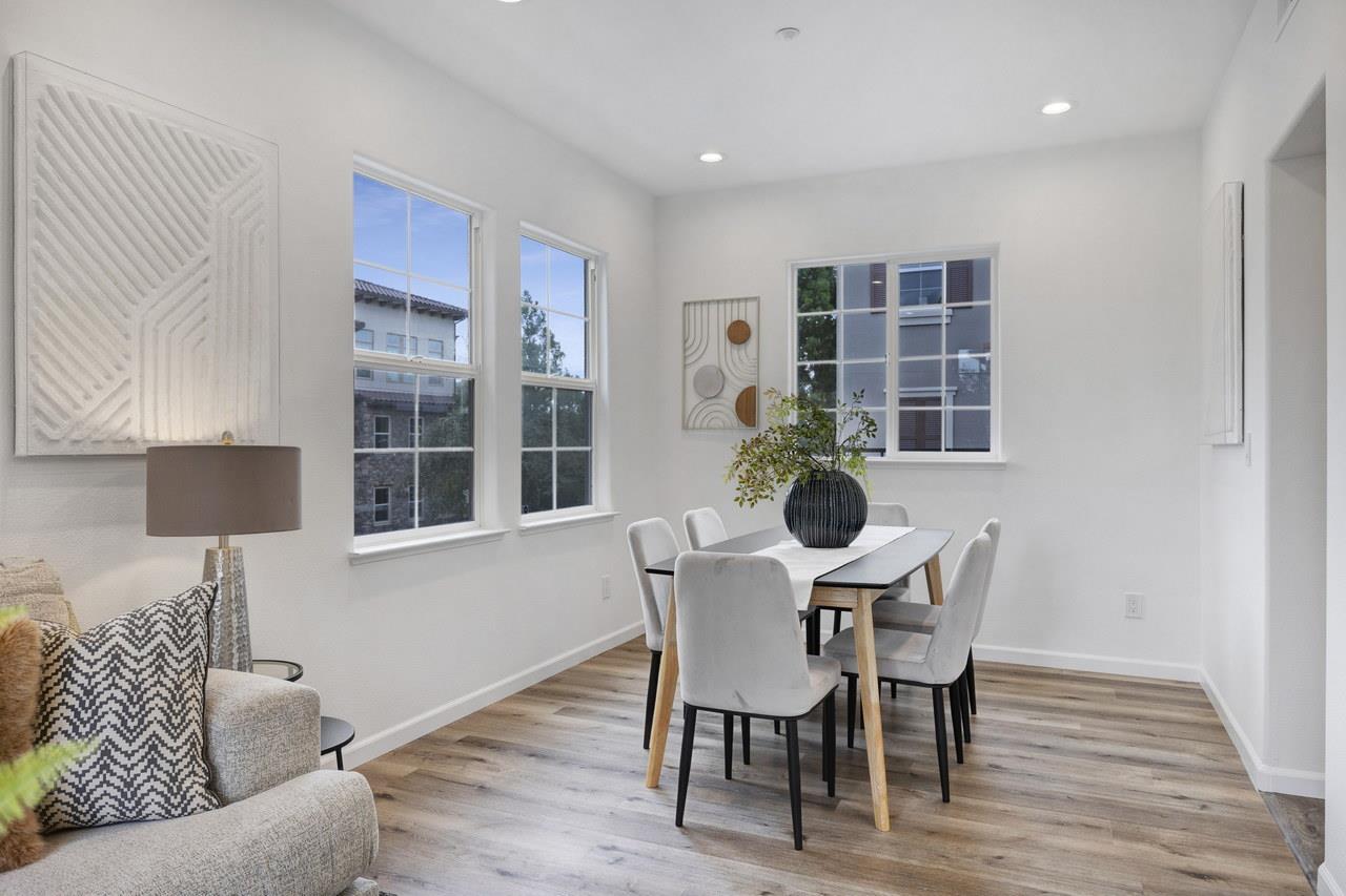 Detail Gallery Image 15 of 66 For 302 Adeline Ave, San Jose,  CA 95136 - 3 Beds | 3/1 Baths