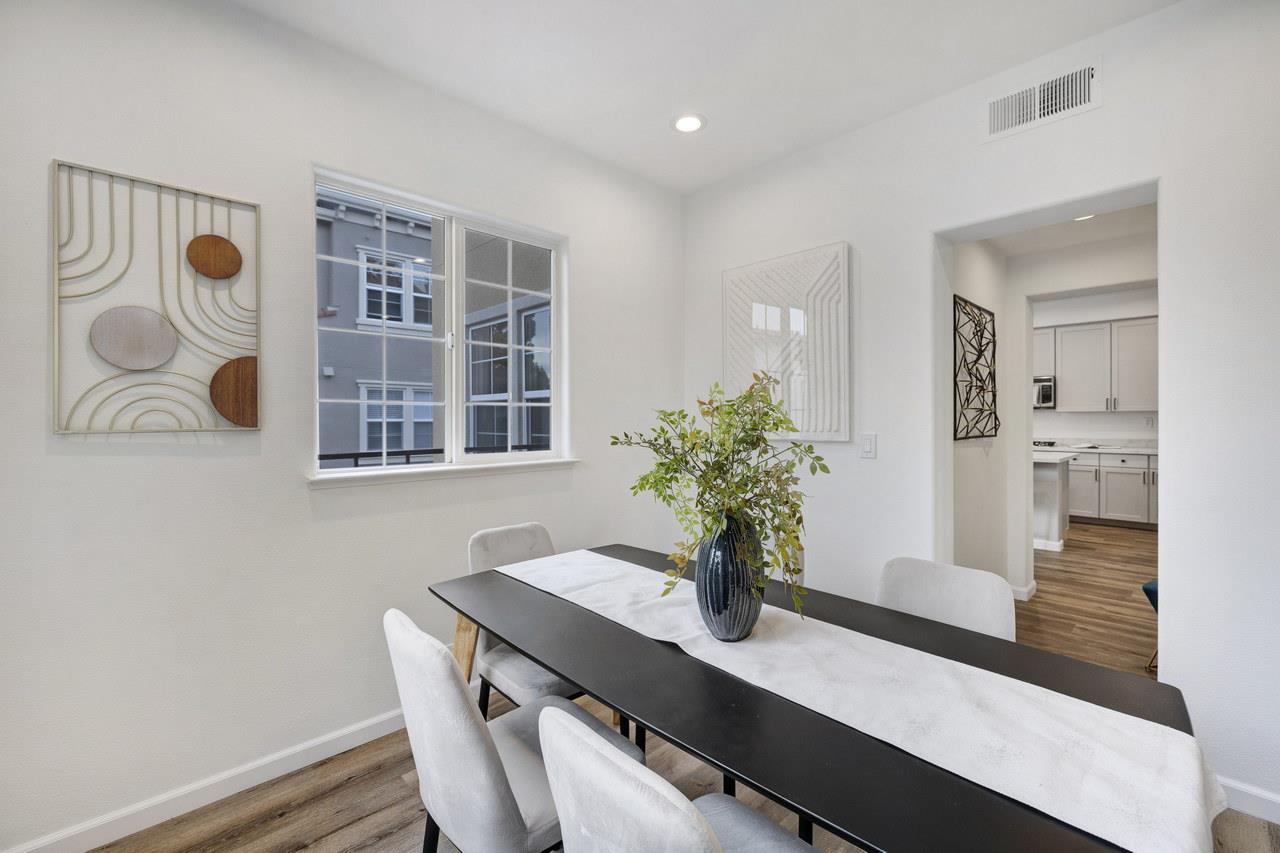 Detail Gallery Image 16 of 66 For 302 Adeline Ave, San Jose,  CA 95136 - 3 Beds | 3/1 Baths