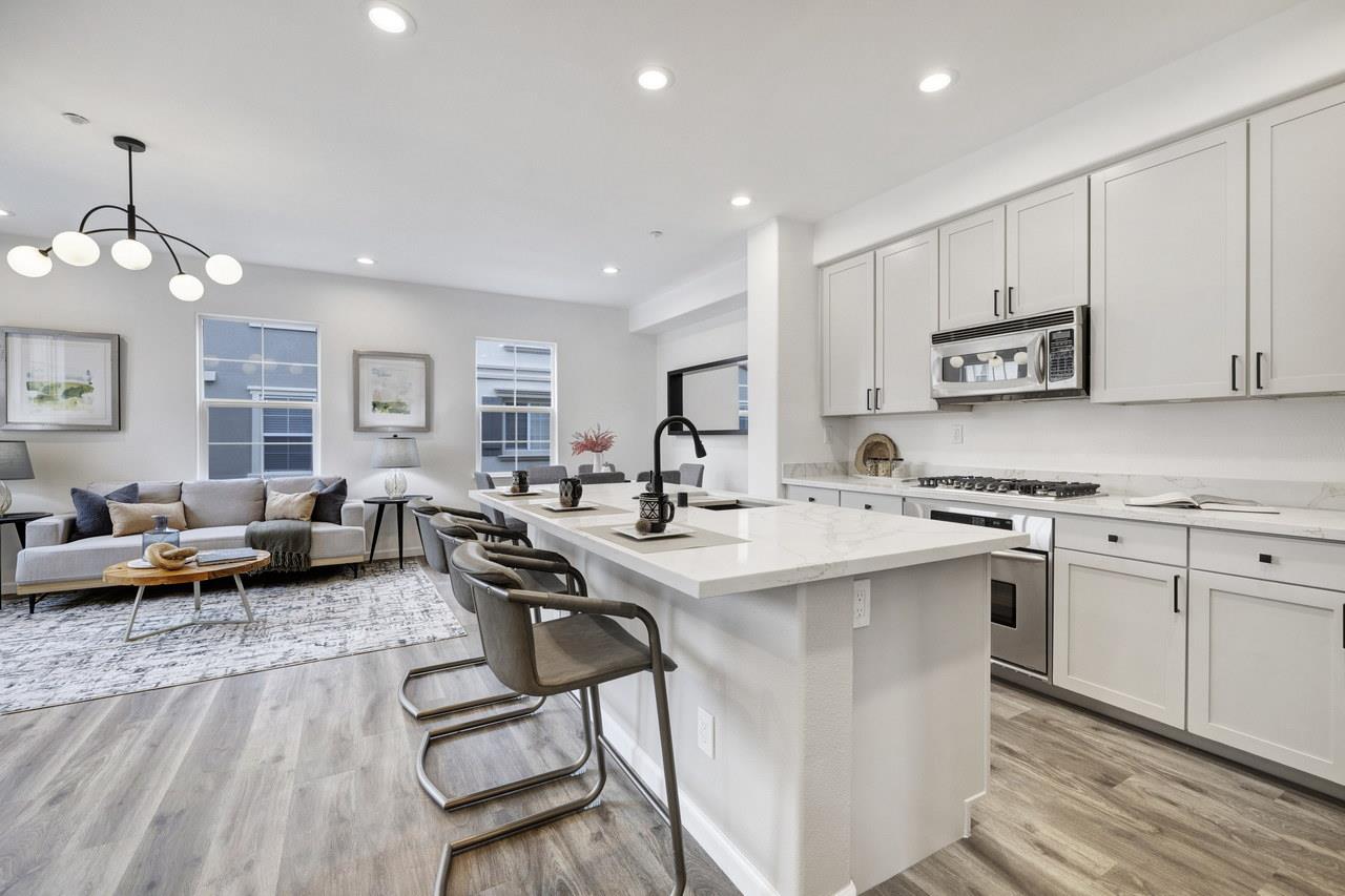 Detail Gallery Image 19 of 66 For 302 Adeline Ave, San Jose,  CA 95136 - 3 Beds | 3/1 Baths