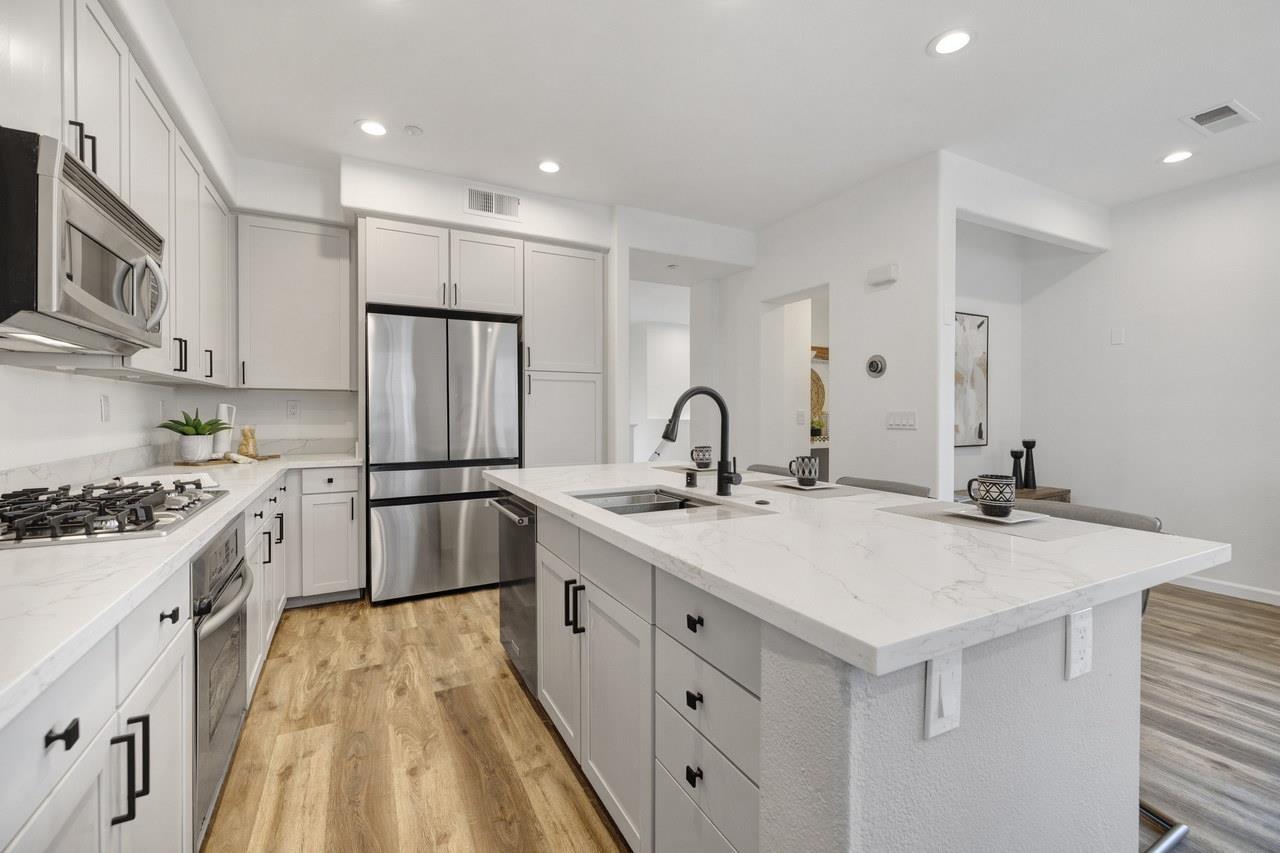 Detail Gallery Image 22 of 66 For 302 Adeline Ave, San Jose,  CA 95136 - 3 Beds | 3/1 Baths