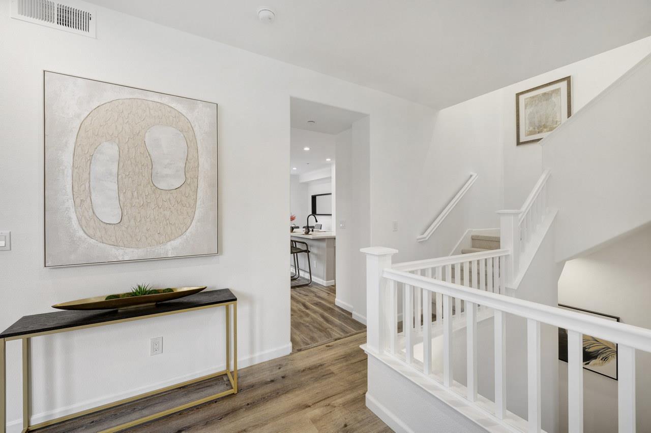 Detail Gallery Image 31 of 66 For 302 Adeline Ave, San Jose,  CA 95136 - 3 Beds | 3/1 Baths