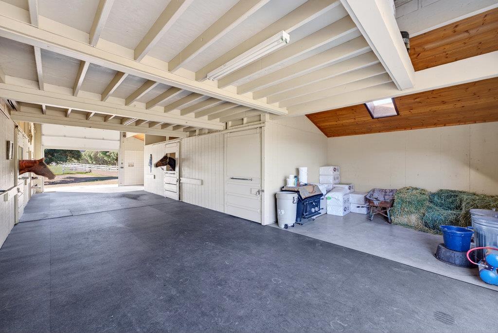 Detail Gallery Image 5 of 86 For 3485 Stable Ln, Santa Cruz,  CA 95065 - 3 Beds | 2 Baths