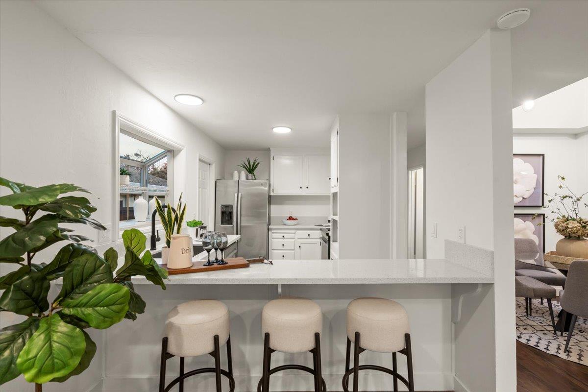 Detail Gallery Image 13 of 35 For 1167 Fairford Way, San Jose,  CA 95129 - 4 Beds | 2/1 Baths