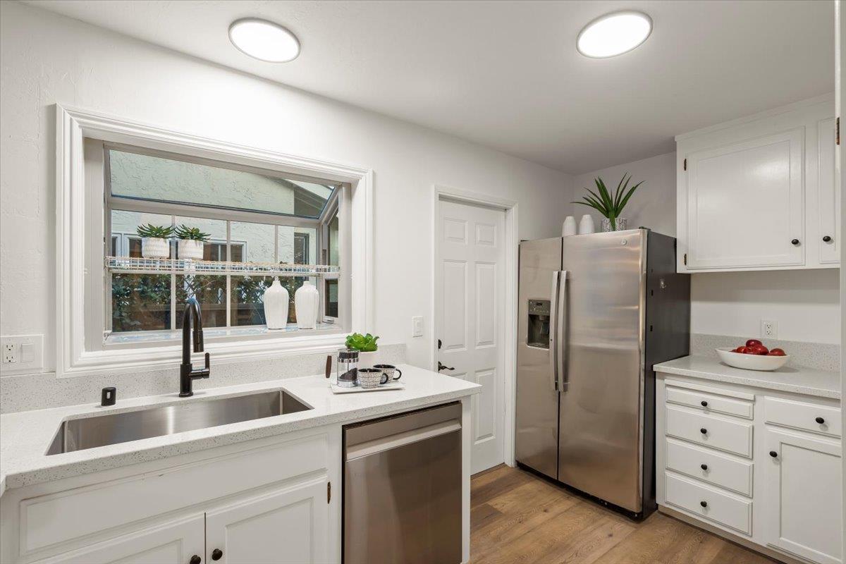 Detail Gallery Image 15 of 35 For 1167 Fairford Way, San Jose,  CA 95129 - 4 Beds | 2/1 Baths