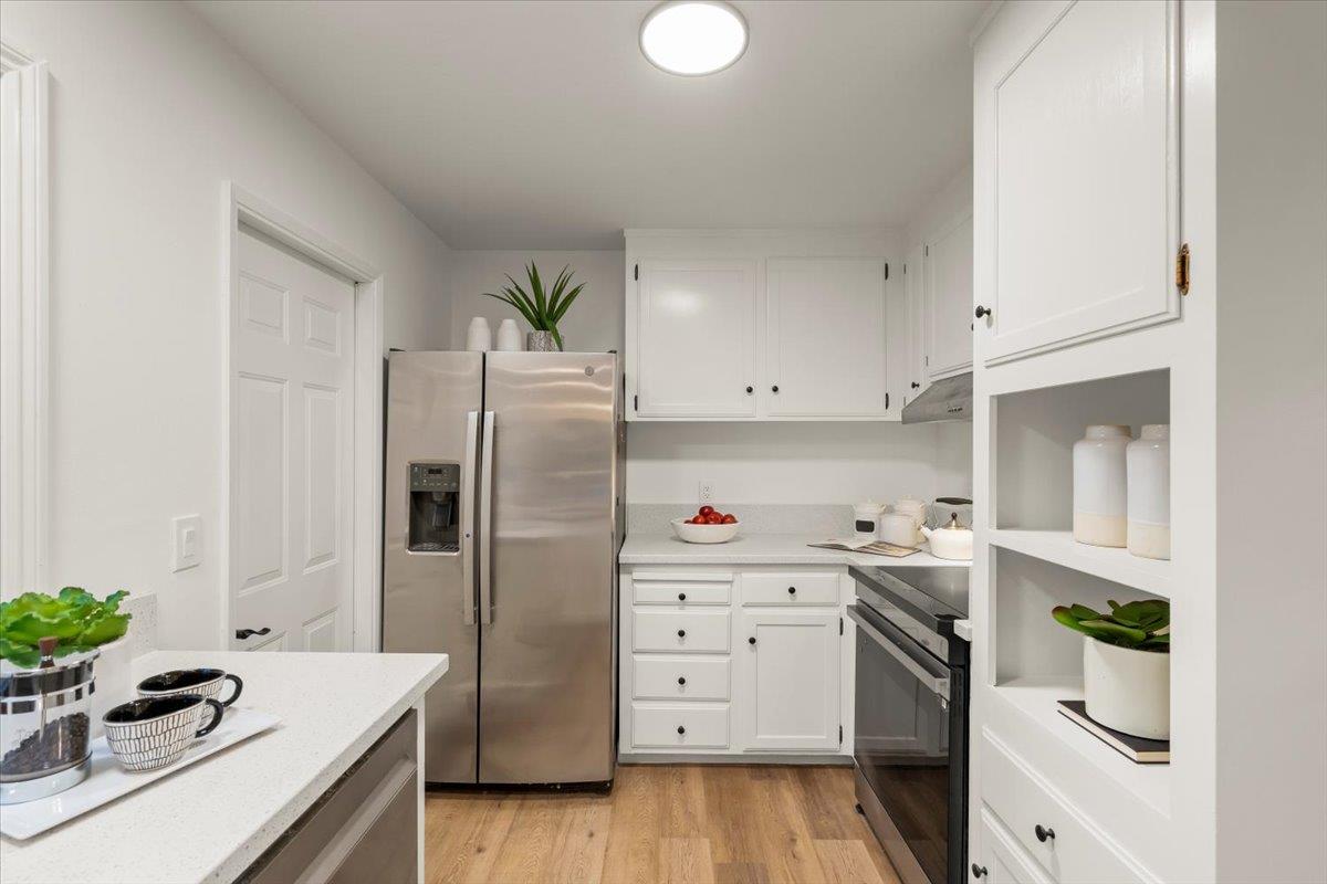 Detail Gallery Image 16 of 35 For 1167 Fairford Way, San Jose,  CA 95129 - 4 Beds | 2/1 Baths