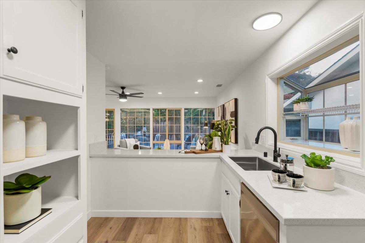 Detail Gallery Image 17 of 35 For 1167 Fairford Way, San Jose,  CA 95129 - 4 Beds | 2/1 Baths