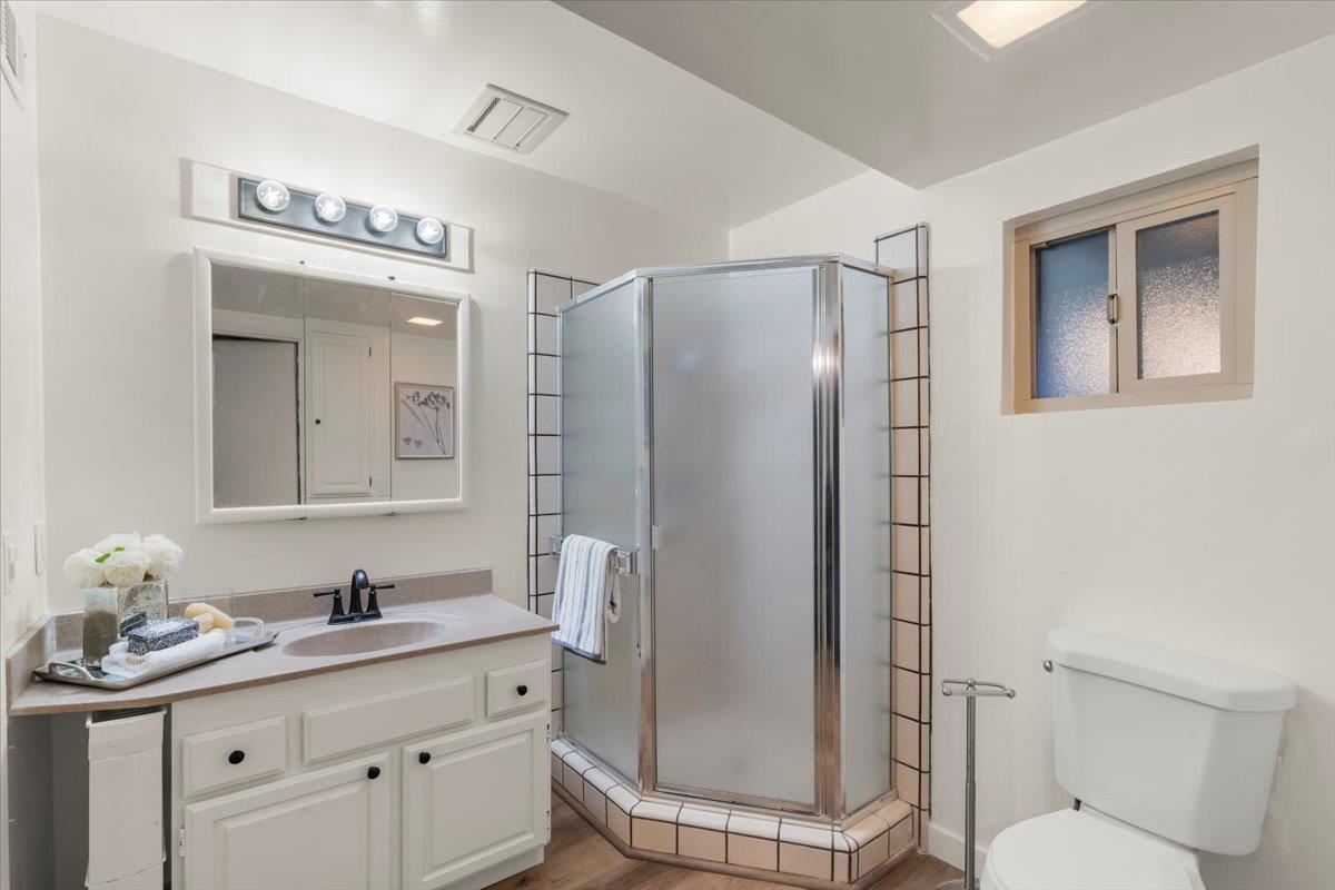 Detail Gallery Image 29 of 35 For 1167 Fairford Way, San Jose,  CA 95129 - 4 Beds | 2/1 Baths