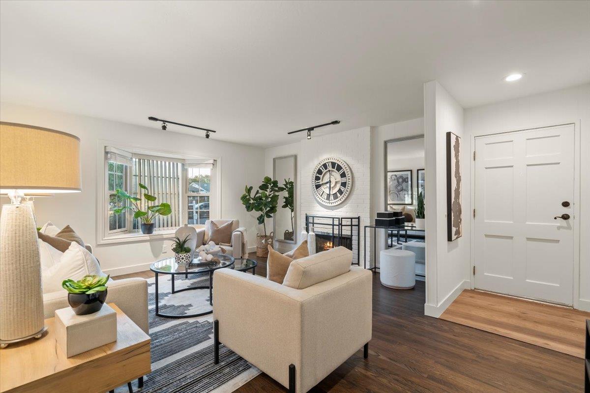 Detail Gallery Image 5 of 35 For 1167 Fairford Way, San Jose,  CA 95129 - 4 Beds | 2/1 Baths