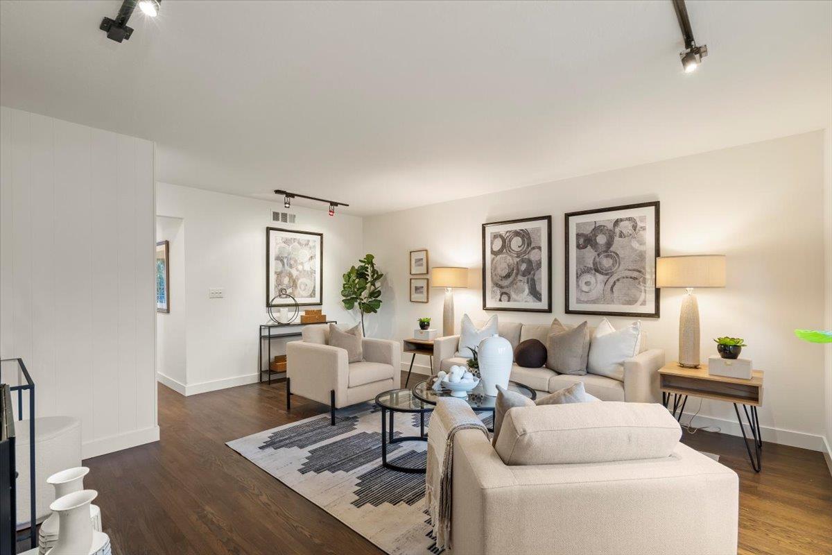 Detail Gallery Image 7 of 35 For 1167 Fairford Way, San Jose,  CA 95129 - 4 Beds | 2/1 Baths