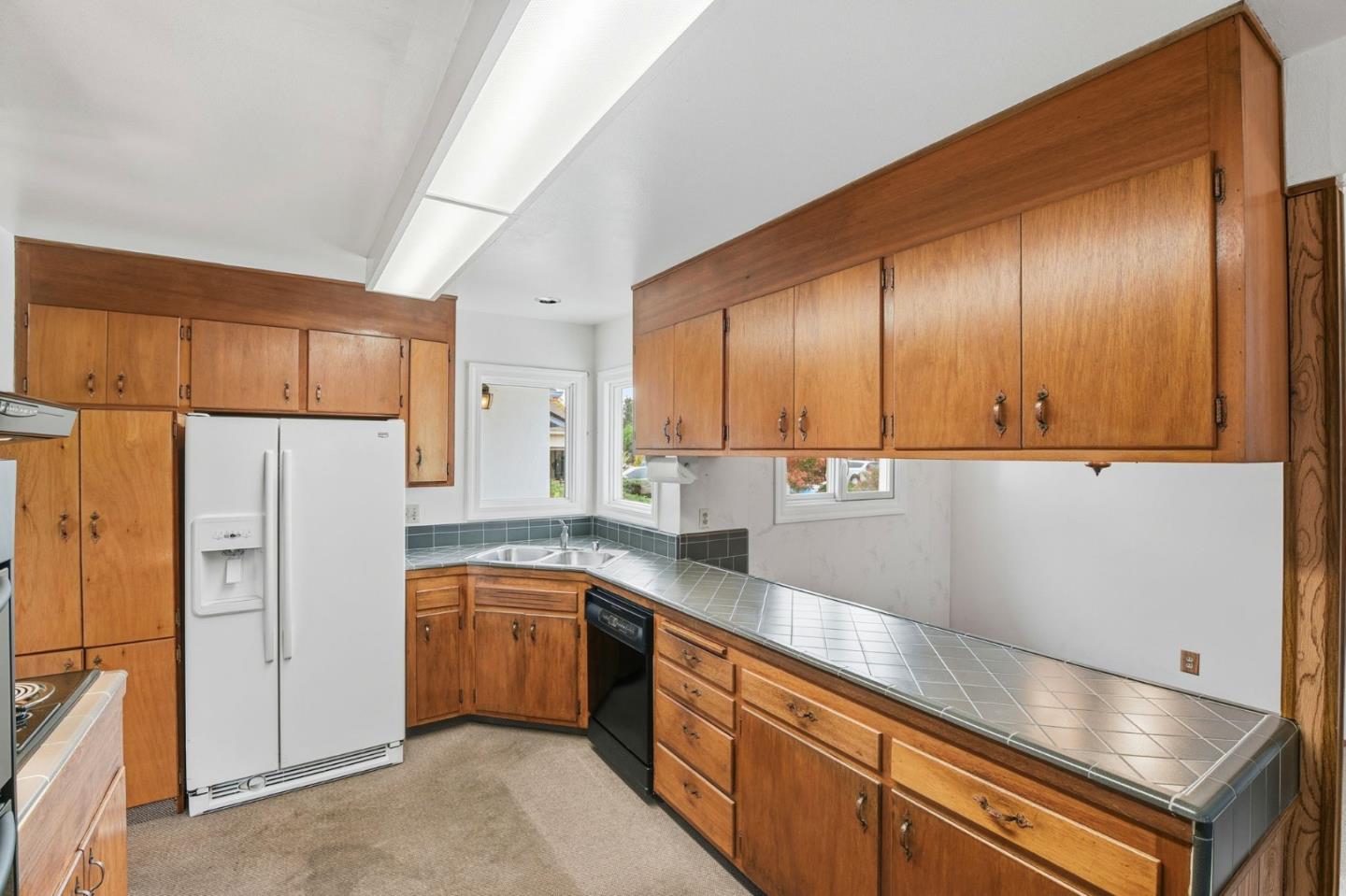 Detail Gallery Image 10 of 28 For 1134 Danbury Dr, San Jose,  CA 95129 - 4 Beds | 2 Baths