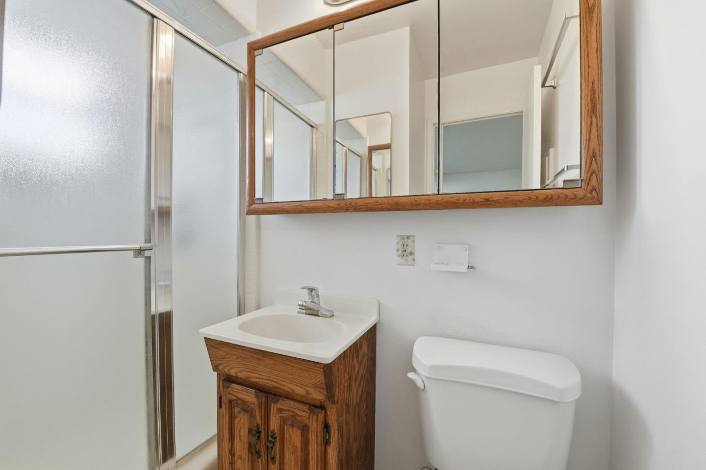 Detail Gallery Image 14 of 28 For 1134 Danbury Dr, San Jose,  CA 95129 - 4 Beds | 2 Baths