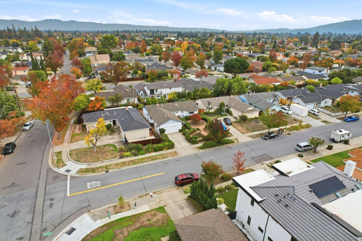Detail Gallery Image 22 of 28 For 1134 Danbury Dr, San Jose,  CA 95129 - 4 Beds | 2 Baths