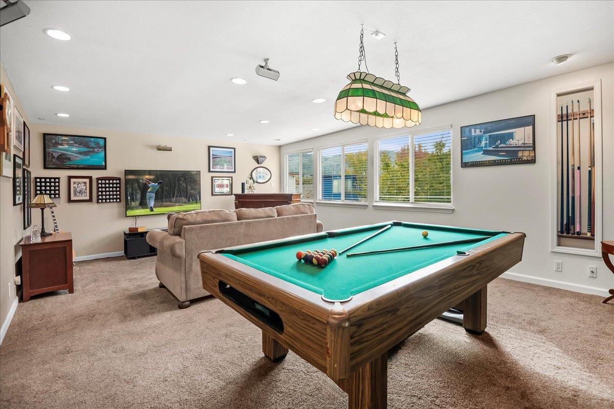 Detail Gallery Image 15 of 33 For 272 Los Palmos Way, San Jose,  CA 95119 - 5 Beds | 2/1 Baths