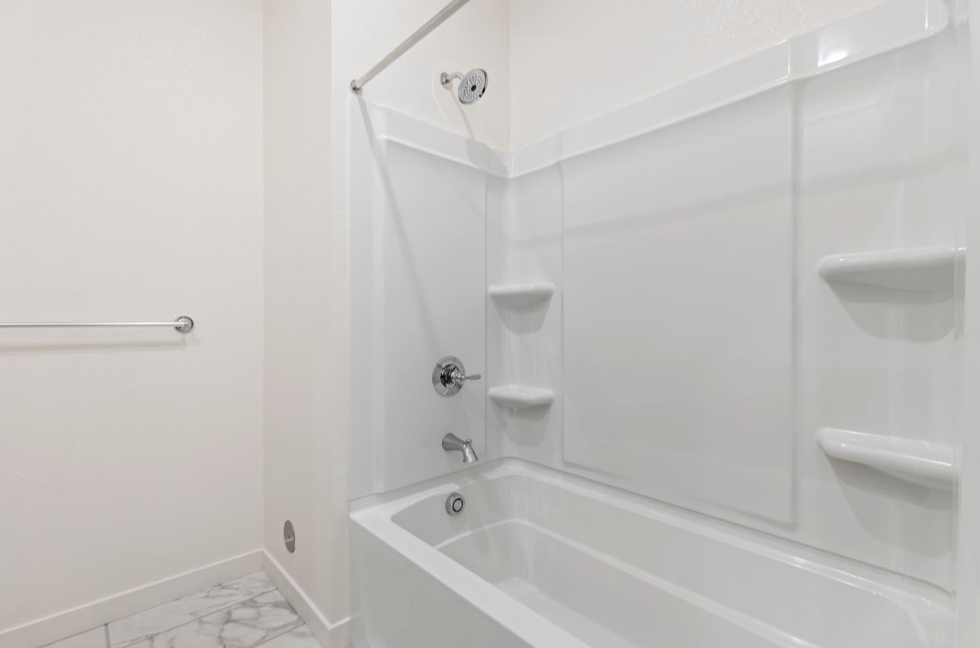 Detail Gallery Image 4 of 18 For 6710 Optimum Loop, San Jose,  CA 95119 - 3 Beds | 3 Baths