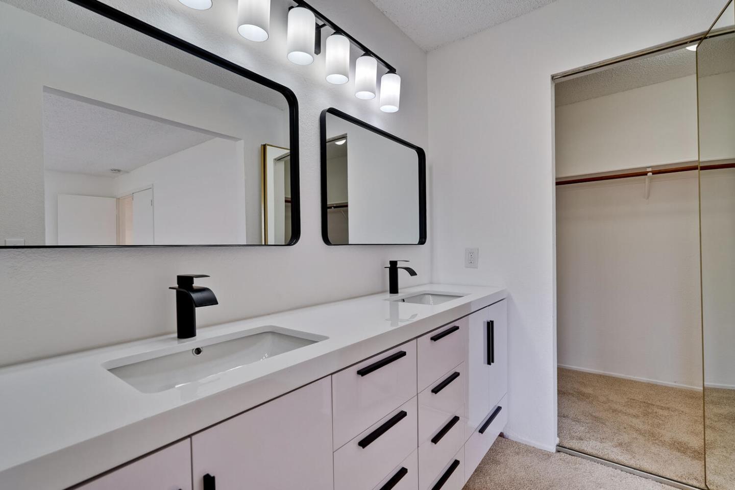 Detail Gallery Image 12 of 32 For 1134 Discovery Way, Concord,  CA 94521 - 4 Beds | 3 Baths