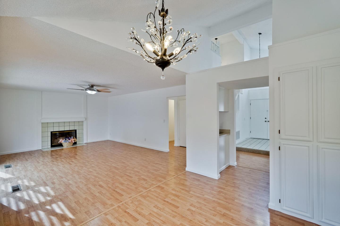 Detail Gallery Image 23 of 32 For 1134 Discovery Way, Concord,  CA 94521 - 4 Beds | 3 Baths